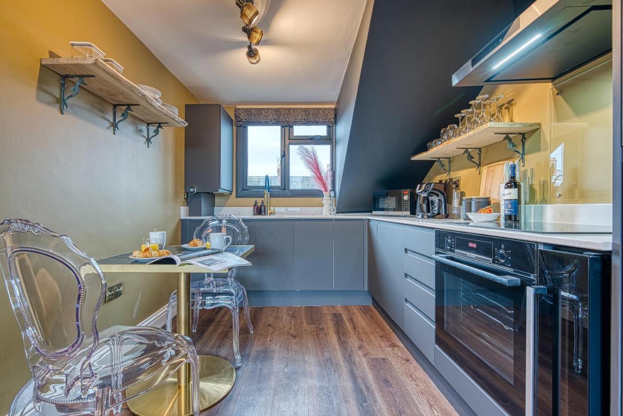 Casa Del Artista - Luxury Apartments, Whitby Exteriör bild