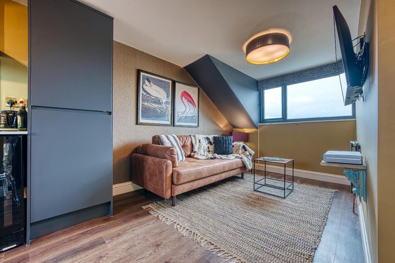 Casa Del Artista - Luxury Apartments, Whitby Exteriör bild
