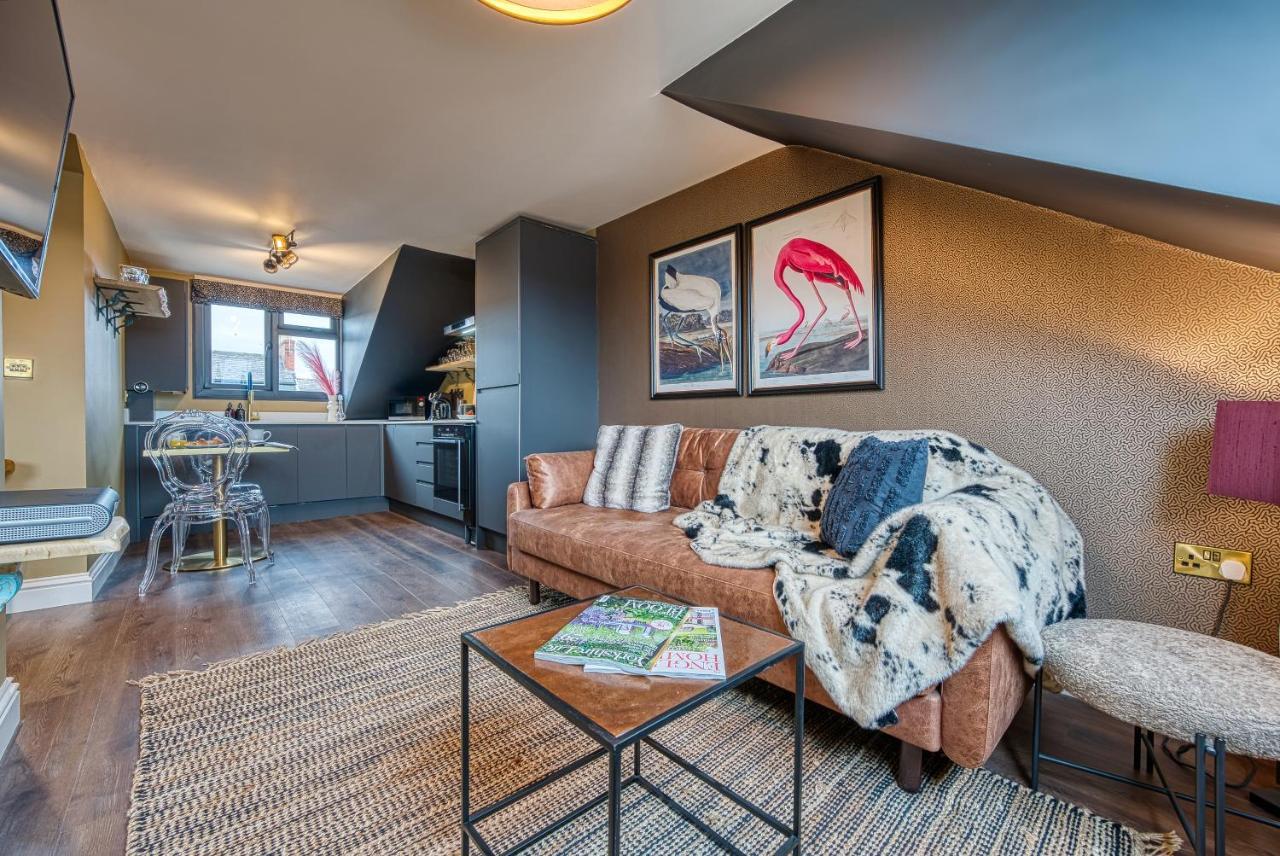 Casa Del Artista - Luxury Apartments, Whitby Exteriör bild
