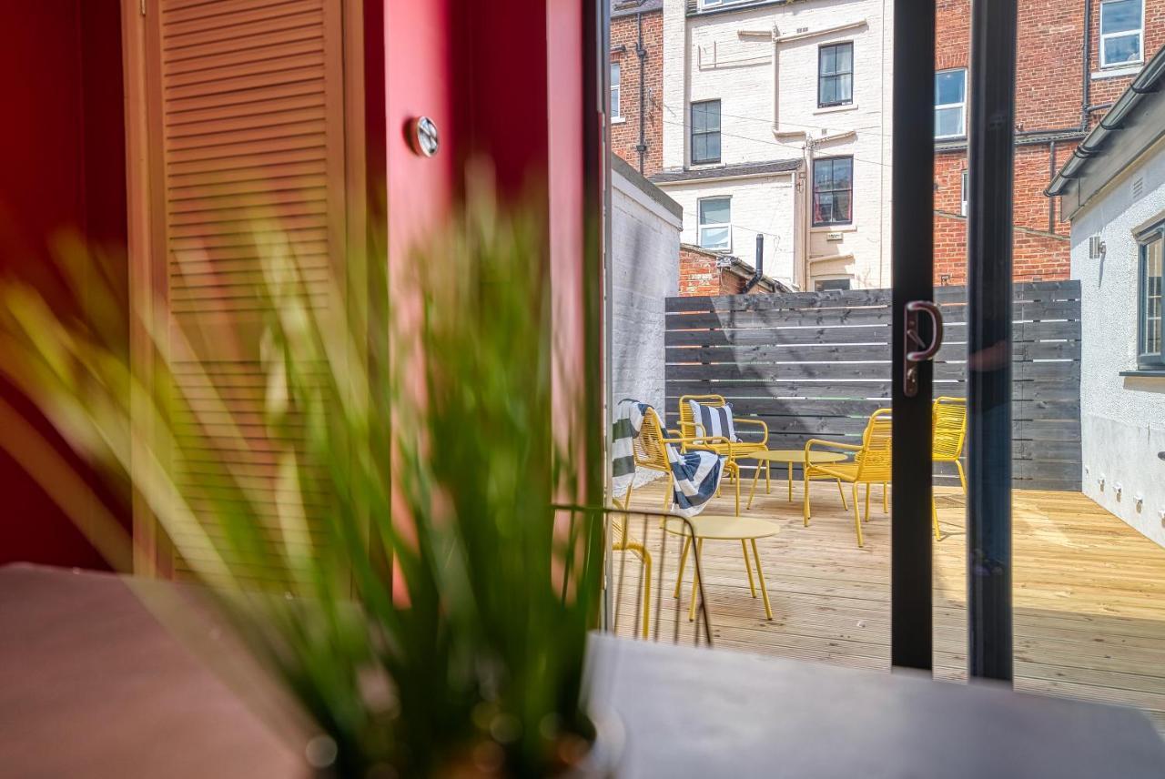 Casa Del Artista - Luxury Apartments, Whitby Exteriör bild